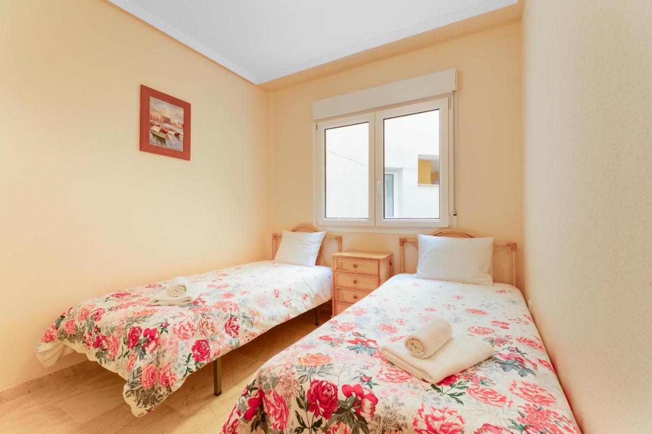 Apartament Palmera 100M Od Morza Orihuela Esterno foto